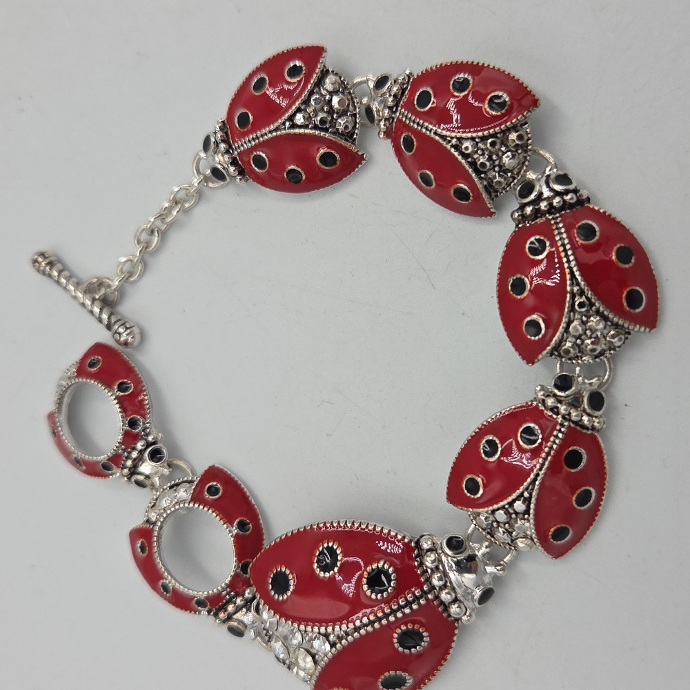 Elegant Ladybug Silver Bracelet - Picture 4 of 4